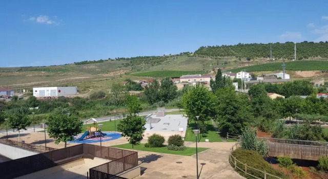 Апартаменты Apartamento ENTREVIÑAS en el corazón de La Rioja