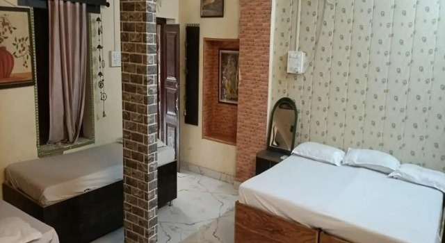 Bed & Breakfast Suraj Inn