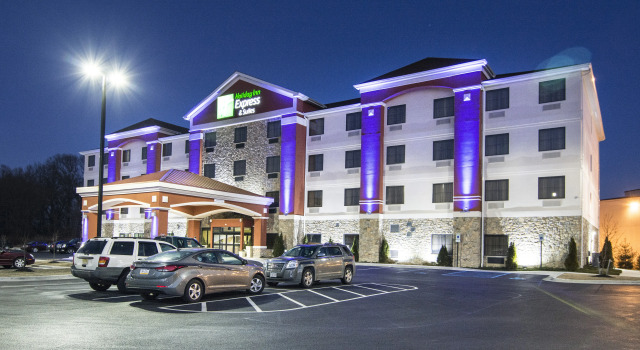 Holiday Inn Express & Suites Elkton - University Area by IHG, Varaa Hotelli Elkton Maryland