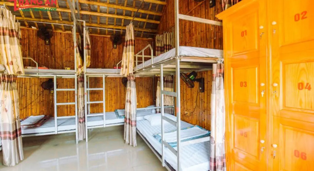 Кровать в общем номере Trang An Valley Bungalow