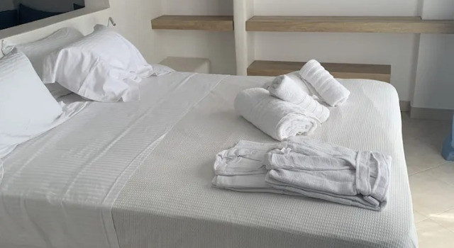 Апартаменты с балконом Executive Apartments and Suites