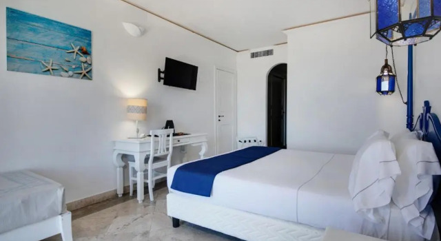 Номер семейный Phi Hotel Sighientu