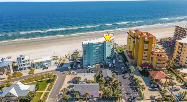 Номер Standard Coronado Towers 703