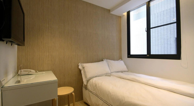 Mini West Hotel