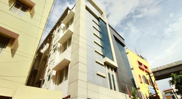 OYO 1531 Vels Grand Inn Hotel, Забронировать Отель Отели штата Тамилнада с завтраком, Завтраки