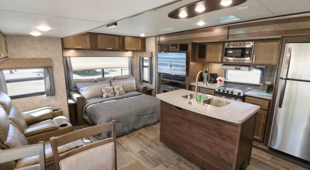 Номер Standard Sunshine Key RV Resort & Marina