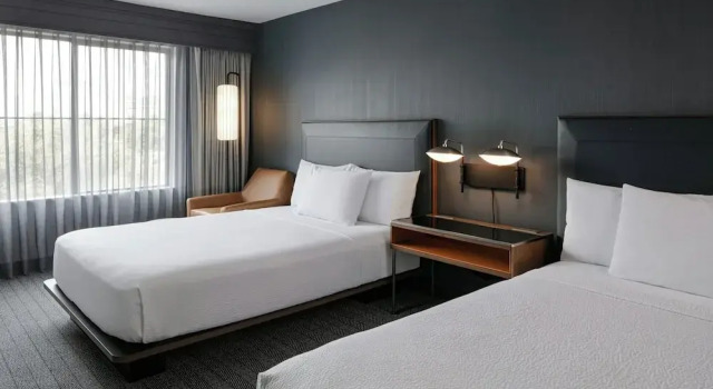 Четырёхместный номер Standard с балконом Courtyard Richland Columbia Point
