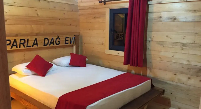 parla dağ evi, Забронировать Вилла Отели Чамлыхемшин с парковкой, Парковка