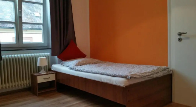 Номер Standard Pension Anna
