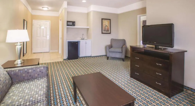 Люкс La Quinta Inn & Suites by Wyndham Bay City