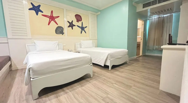 B Buri Hotel