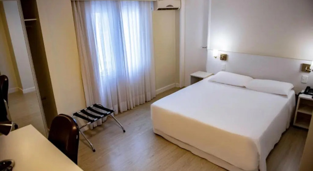Двухместный номер Superior с балконом Charrua Hotel