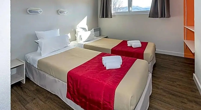 Номер Standard Дуплекс The Originals Boutique, Hôtel Le Cap, Gap Sud
