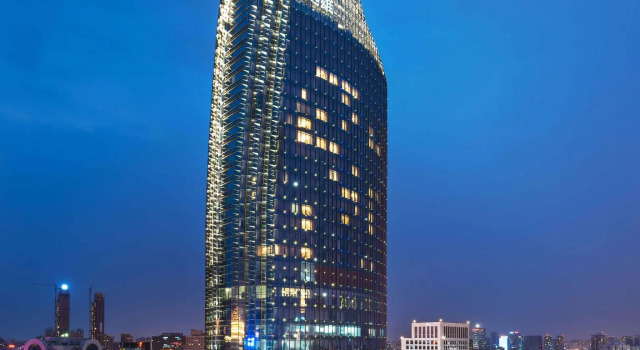 Номер Deluxe Grand Madison Qingdao Harbour-view Central（Former Qingdao Farglory Hotel）