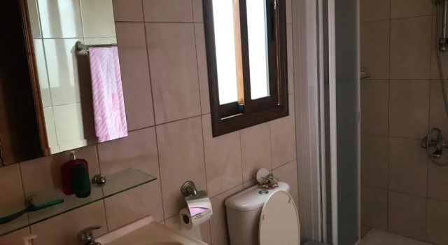 Коттедж Pomos Small Sunny House