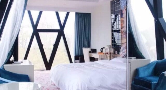 Sanya Meiguan Holiday Hotel, Rezervați Hotel Hoteluri în Hainan cu parcare, Parcare