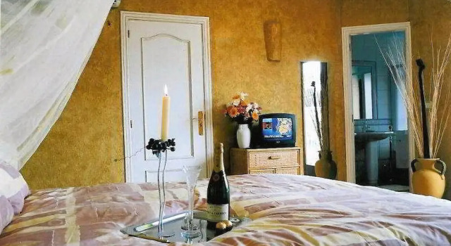 Casa Naya