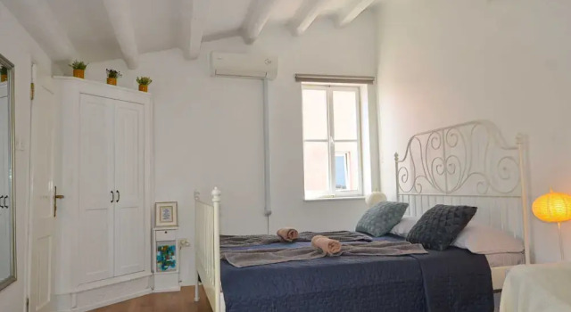 Contemporary and Charming Lodge Rovinj, Забронировать Апартаменты/квартира Апартаменты Ровинь, рядом с Church of Saint Benedict Rovinj, Апартаменты/квартира
