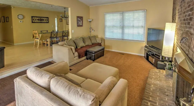Коттедж с 5 комнатами Private Plymouth Hideaway - 13 Miles to Ann Arbor!