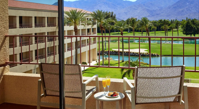 Двухместный номер Standard с видом на горы DoubleTree by Hilton Golf Resort Palm Springs