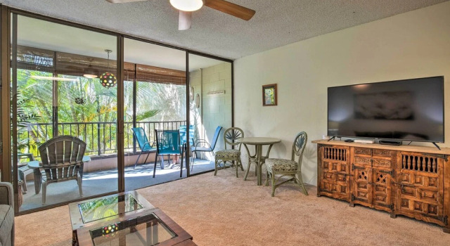 Апартаменты c 1 комнатой с балконом Breezy Condo w/ Screened Lanai in Kailua-kona!