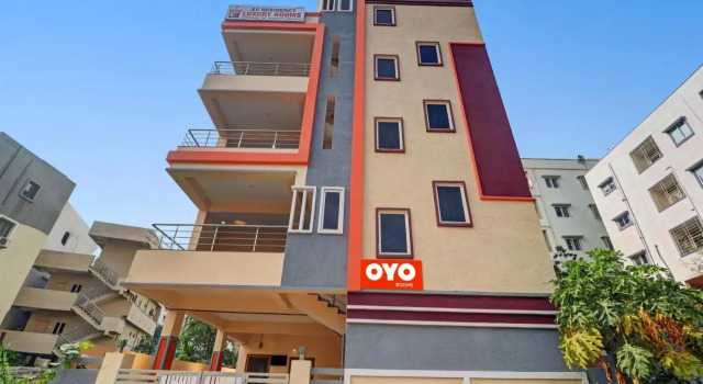 OYO 70303 S V Residency Kajaguda, Rezerwuj Hotel Gachibowli 