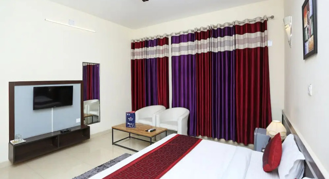 Oyo 9488 Istay Serenity Villa, Rezervovat Vila Chaty v Haryana, Chalupa