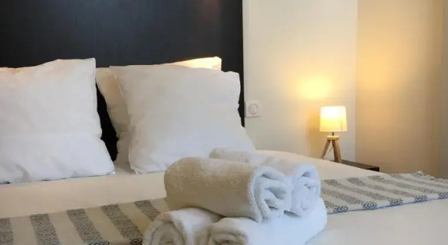 Номер Economy Les Bains Boyardville - Hôtel et Restaurant