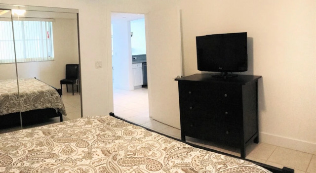 Le Golden Bay 1108 by Go Florida Condo, Sunny Isles, Varaa Hotelli Hotellit Miami Beach uima-altaalla, Uima-allas