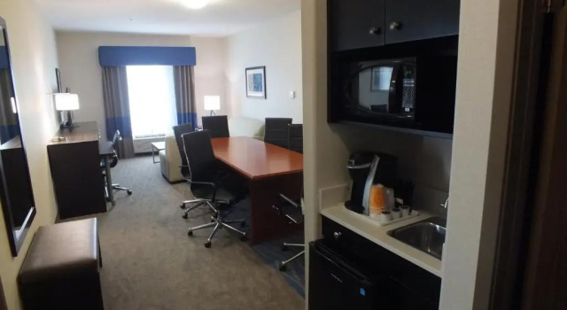 Люкс Holiday Inn Hotel & Suites Regina by IHG