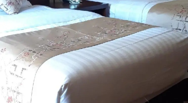 Номер Deluxe Subic Bay View Diamond Hotel