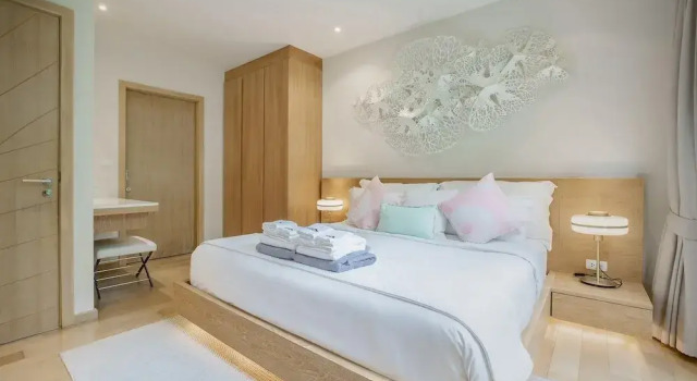 Stylish 3BR Pool Villa, Bang Tao + Airport Shuttle