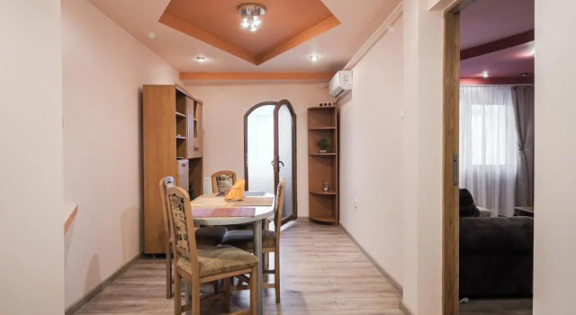 Apartament Centrul Vechi, Забронировать Апартаменты/квартира Отели Арджеш с завтраком, Завтраки