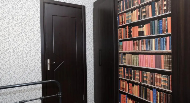 Studio In Old Tbilisi's 19Th Century House