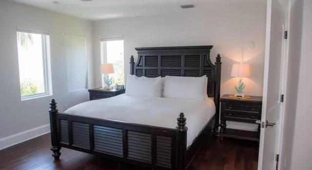 Bay Beach by Florida Keys Luxury Rentals, Rezerwuj Hotel Hotele w Key Largo z parkingiem, Parking