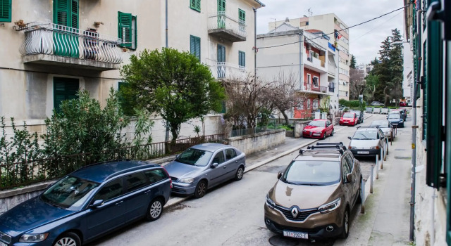 Dundo Baldo Apartment, Prenota Appartamento Hotel a Croatian Islands con parcheggio, Parcheggio