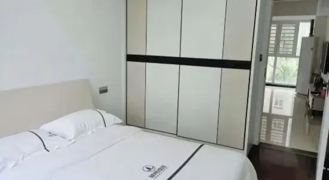 Люкс Leading Show Hotel (Jingzhou Fangte Branch)