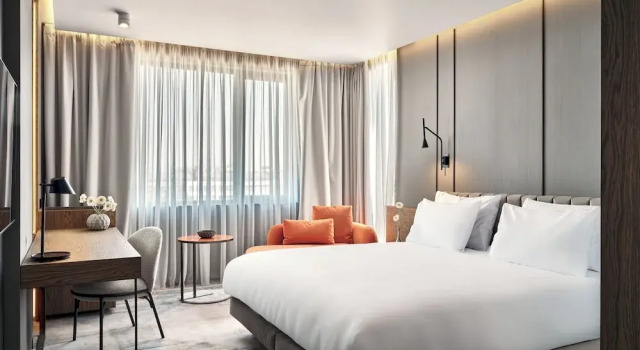 Номер Premium Crowne Plaza Sofia by IHG