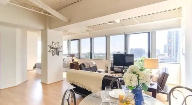 Апартаменты Hollywood Highrise 0 Bedroom Studio By Senstay