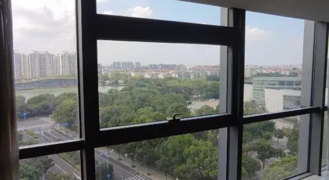 Люкс с 2 комнатами Fusion International Garden Apartment（Qingpu Branch Of Zhongshan Hospital）