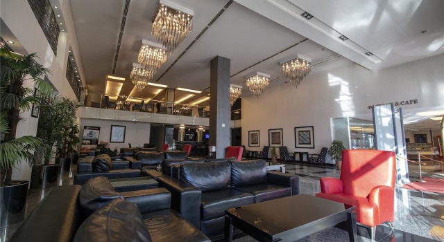 Gaziantep Plaza Hotel, Забронировать Отель Отели Газиантеп с питанием, рядом с Археологический музей изделий из стекла "Медуза", Пансион