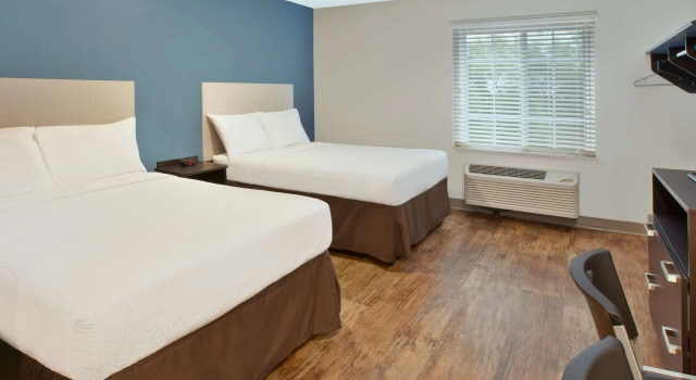 Четырёхместный номер Standard WoodSpring Suites St Louis St Charles