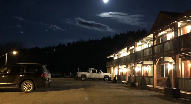 Moose Mountain Inn, Book Hotel Greenville Junction Maine