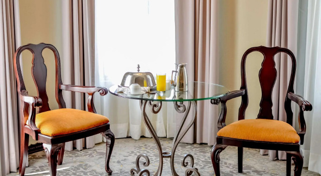 Четырёхместный номер Standard Hilton Guatemala City, Guatemala