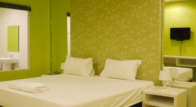Bed Berry Huahin Resort, Rezervovat Lázně / Resort Hotely v Petchaburi s parkováním, Parkování