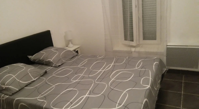 Gite 30 Place de l'Eglise, Buchen Sie Hotel Cintegabelle Languedoc-Roussillon