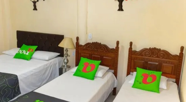 Четырёхместный номер Standard Apulia Victor Country Hotel