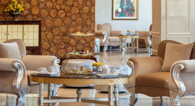Люкс Presidential Pearl of Africa Hotel