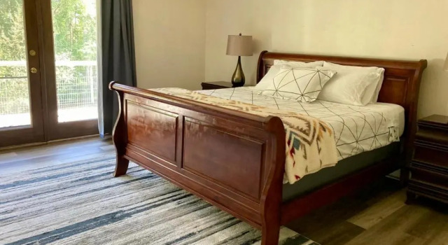 Spacious Resort Style Retreat Sleeps 20, Rezerwuj Ośrodek wypoczynkowy Fairbanks Alaska