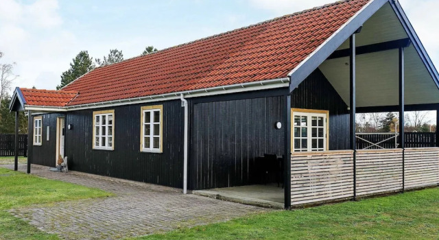 Tranquil Holiday Home in Jutland With Terrace, Забронировать Дом для отпуска Халс 